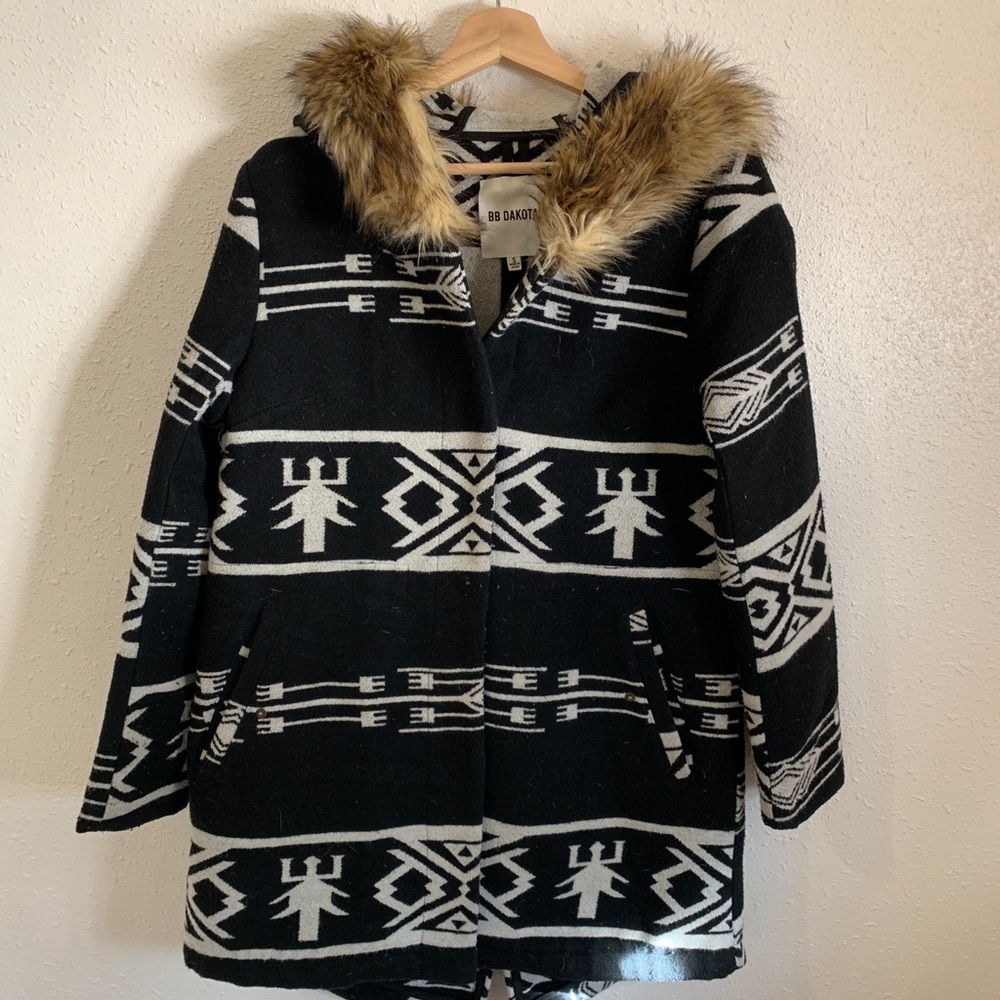 FLASH SALE • BB Dakota Aztec Printed Jacket